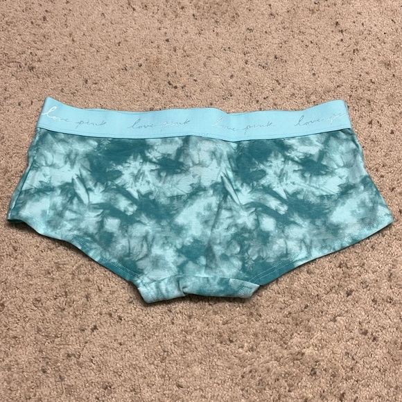 NWT Victoria’s Secret PINK Panties 4 Pair Bundle. Size Medium - Picture 11 of 15